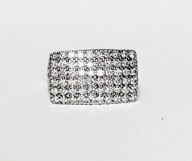 Золотое кольцо с бриллиантами