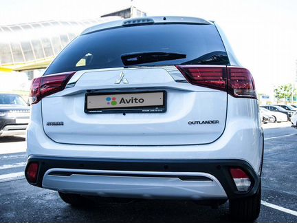 Mitsubishi Outlander 2.0 CVT, 2020