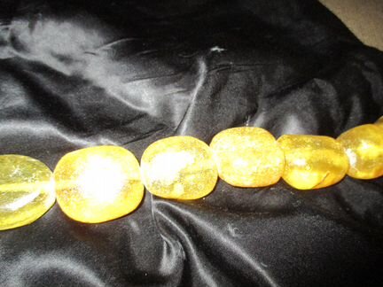 Бусы из прессованного янтаря Monies