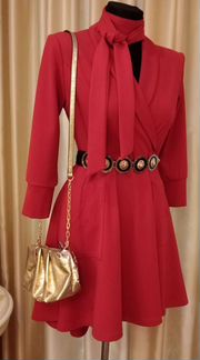 Платье шикарное Doroty Parcins