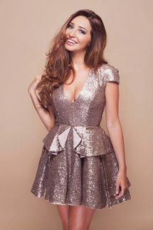 Коктейльное золотое платье