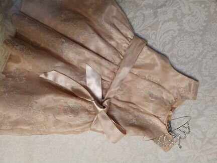 Нежное праздничное платье на принцессу+ диадема