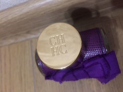 Духи Carolina Herrera