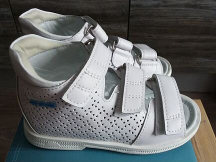 Ортопдические сандалии новые 27 размер