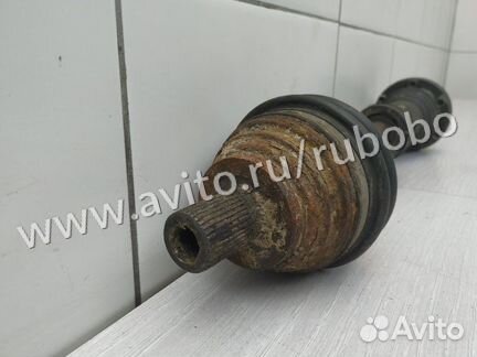 Полуось передняя левая 3C0407271AE VW Passat (B6)