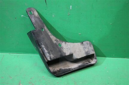 Брызговик передний правый Nissan X-Trail T32 2015