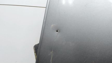 Дверь боковая левая задняя Land Rover Discovery 4