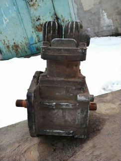 Компрессор на Исузу Форвард двигатель 6HH1