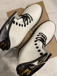 Dr. Martens 1460 белые 38