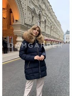 Пуховик новый женский синий с мехом енота