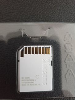 SD-карта Samsung PRO 64 GB (полный размер)