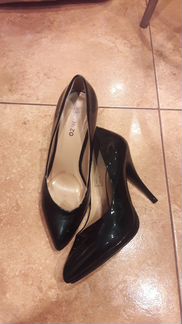 Много туфель вся обувь новая на 37 размер