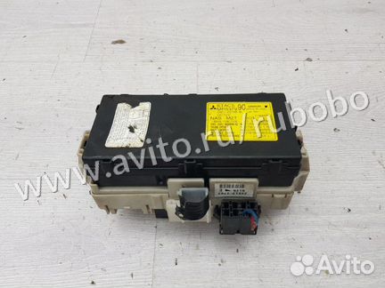 Блок предохранителей салонный Mitsubishi Galant 8