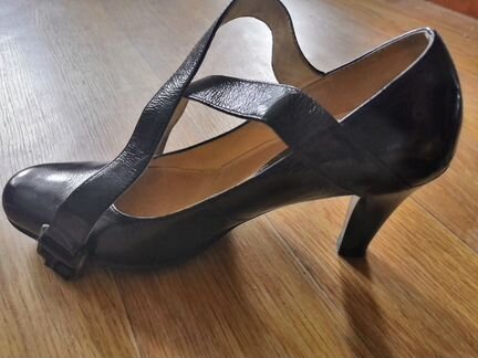 Туфли лакированные р.36 (35)