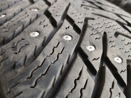 215 60 16 Nokian Hakkapeliitta 8
