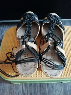 Босоножки (37 р.) Carnaby на завязках