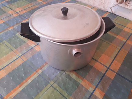 Кастрюля-молоковарка 