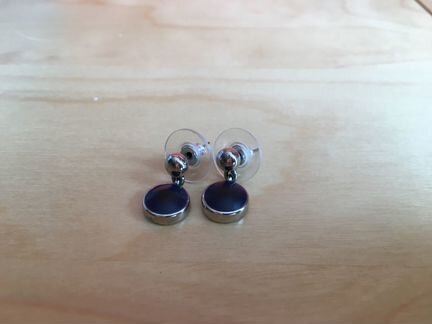 Серьги фиолетового цвета