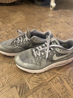 Кроссовки nike
