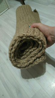 Джутовый коврик ручной работы