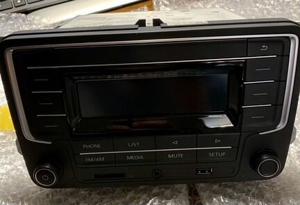 Головное устройство VW Harman R140G 5CU 035 181 A