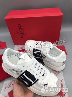 Кожаные кроссовки Valentino