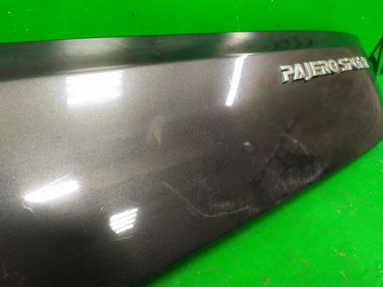 Накладка двери багажника Mitsubishi Pajero Sport 3