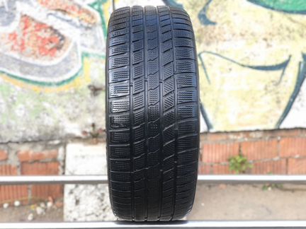 255/45 R19 Kumho WinterCraft KW27