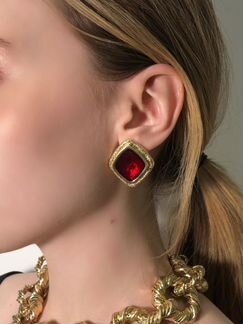 Массивные серьги бордо