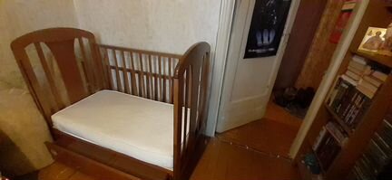 Детская кроватка