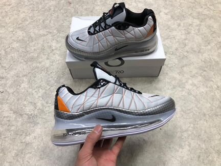 Кроссовки Nike