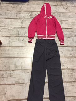 Спортивный костюм Nike xs 40-42
