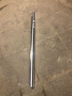 Молдинг стекла передний левый Mercedes-Benz