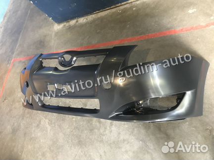 Бампер передний Тойота Аурис с 2007 по 2010