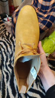 Новые замшевые ботинки 44