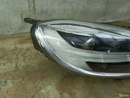 Фара LED передняя правая Volvo V40 Cross Country 2