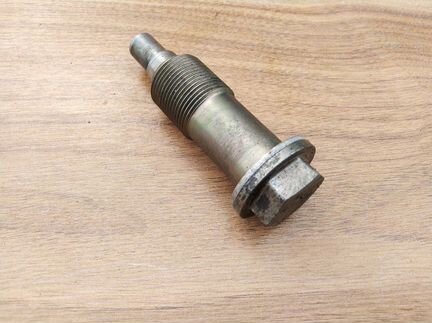 Болт (натяжитель) цепи грм двигателя Mercedes OM64