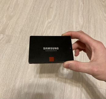 Жесткий диск /Твердотелый накопитель Samsung SSD 8