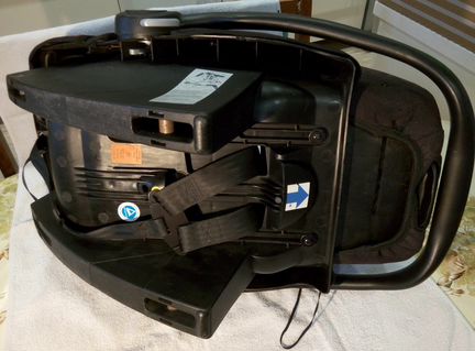 Автокресло recaro young profi plus + База isofix