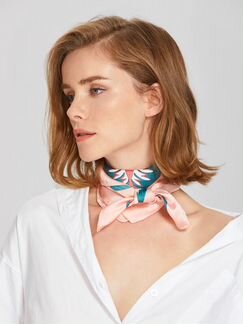 Атласный платок с принтом