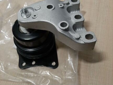 Подушка двигателя левая Volkswagen Polo Sedan