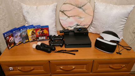 PS4 Slim 1Tb+PS VR+2 PS Move +2 DualShock 4+6 игр
