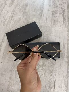 Очки Saint Laurent в золотой оправе