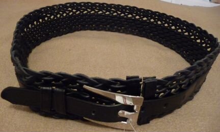 Толстый, плетенный ремень. Новый