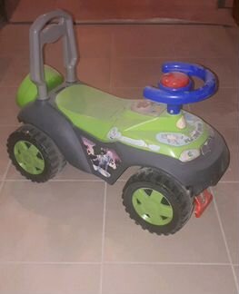 Каталка-машинка