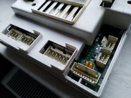 Блок управления стиральной машины indesit