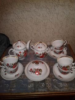 Сервизы чайные,наборы,кувшины,чайники, кружки СССР