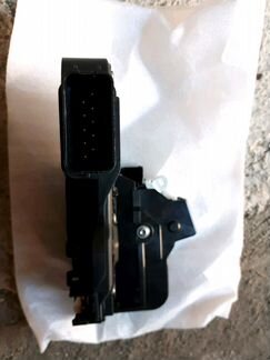 Замок двери Land Rover