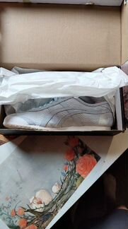 Кроссовки asics