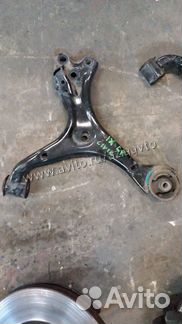 Honda Civic 9 5D рычаг передний